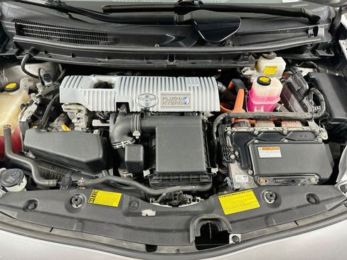Used 2014 Toyota Prius Prime Plug-In Hybrid FWD image 31