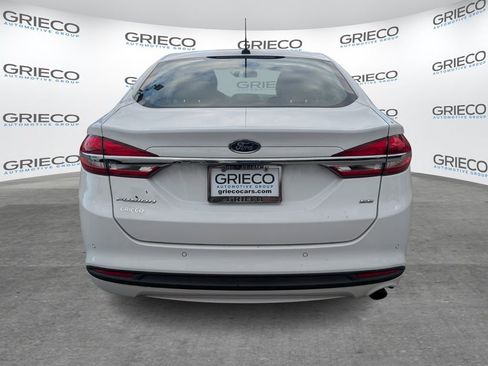 Used 2018 Ford Fusion SE w/ Fusion SE Technology Package image 6