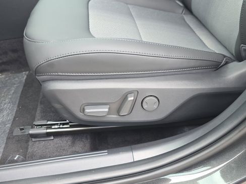 New 2026 Kia Niro EX FWD image 19
