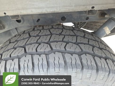 Used 2018 Ford F150 XLT w/ Equipment Group 302A Luxury AWD/4WD image 10