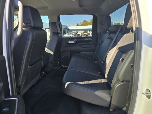 Used 2024 Chevrolet Silverado 2500 LTZ image 12