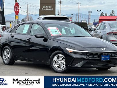 Certified 2025 Hyundai Elantra SE