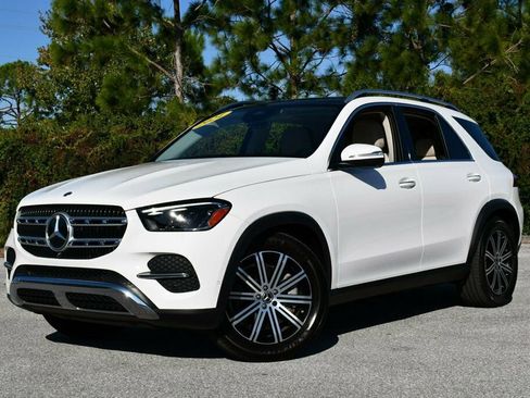 Used 2024 Mercedes-Benz GLE 450 4MATIC image 2