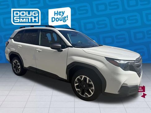 Certified 2025 Subaru Forester Premium AWD/4WD image 5