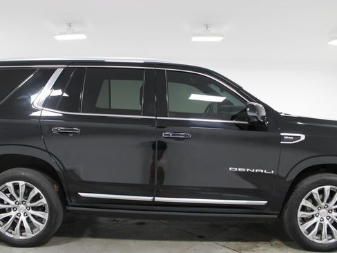 Used 2022 GMC Yukon Denali AWD/4WD image 11