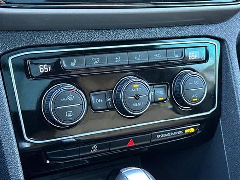 Used 2020 Volkswagen Atlas Cross Sport SEL image 21