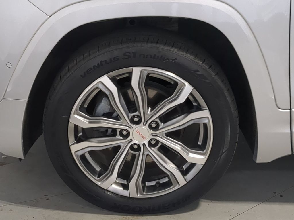 Used 2020 GMC Terrain Denali w/ Denali Premium Package AWD/4WD image 17