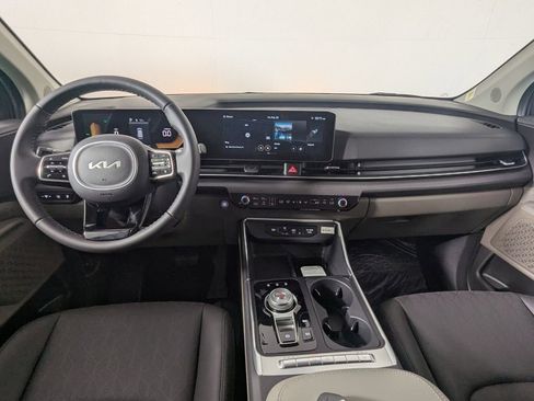 New 2026 Kia Carnival EX image 14