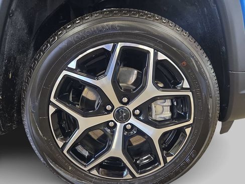 Used 2025 Jeep Compass Limited AWD/4WD image 38