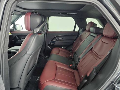 New 2025 Land Rover Range Rover Sport Autobiography image 16
