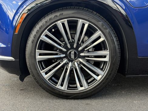 Certified 2026 Cadillac Vistiq Premium Luxury w/ LPO, Floor Liner Package AWD/4WD image 34