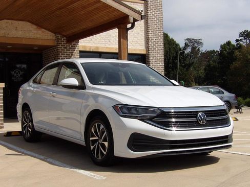 Used 2024 Volkswagen Jetta S FWD image 7