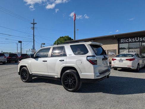 Used 2019 Toyota 4Runner Limited AWD/4WD image 9