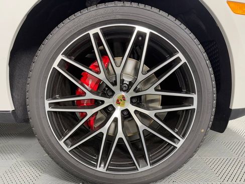Certified 2026 Porsche Macan S AWD/4WD image 14