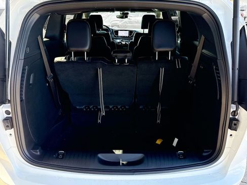 New 2026 Chrysler Pacifica Select image 29