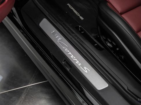 Used 2025 Porsche 911 Carrera S RWD image 38