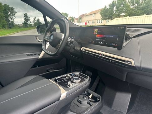 Used 2024 BMW iX xDrive50 w/ Sport Package AWD/4WD image 26