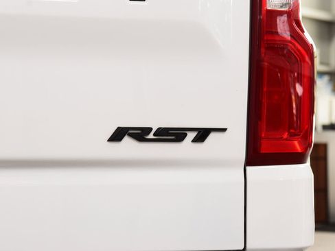 Used 2023 Chevrolet Silverado 1500 RST w/ Redline Edition AWD/4WD image 25