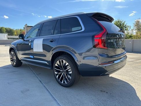New 2026 Volvo XC90 B6 Plus w/ Protection Package Premier image 5