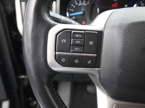 Used 2024 Ford Expedition XLT RWD image 6
