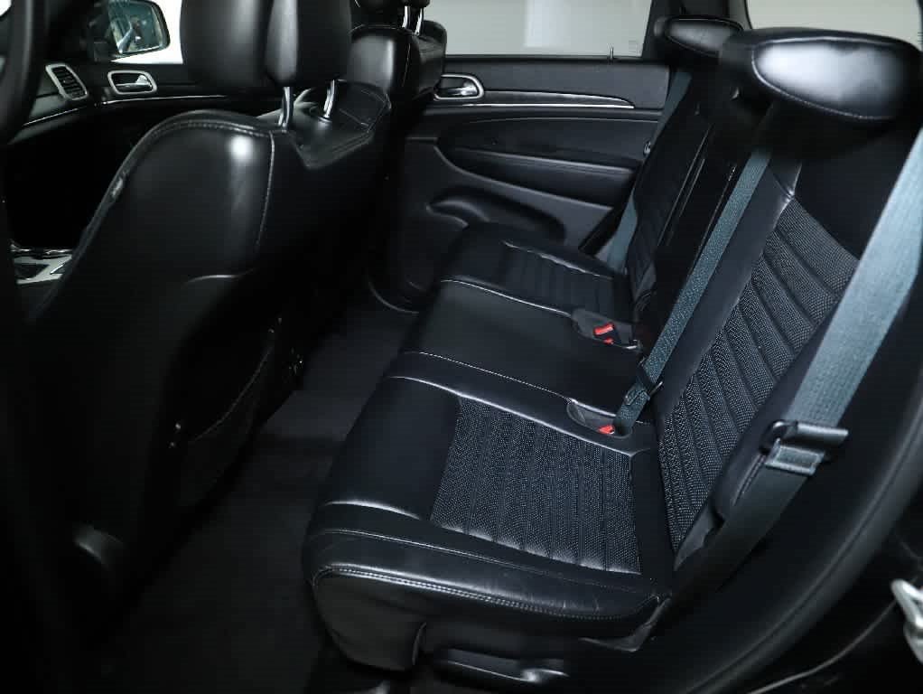 Used 2018 Jeep Grand Cherokee Limited AWD/4WD image 14