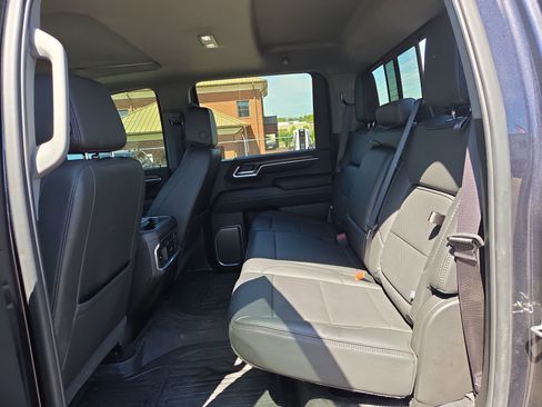 Used 2025 GMC Sierra 2500 Denali w/ Denali Reserve Package AWD/4WD image 11