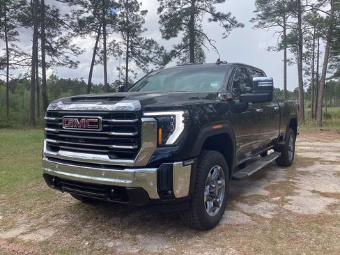 New 2026 GMC Sierra 2500 SLT w/ SLT Premium Package AWD/4WD image 8