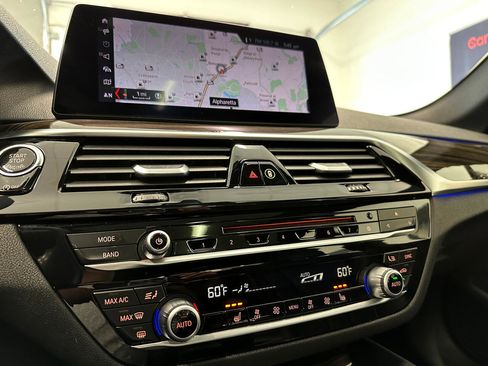 Used 2019 BMW 530i w/ Convenience Package image 44