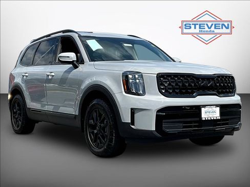 Used 2025 Kia Telluride AWD image 1
