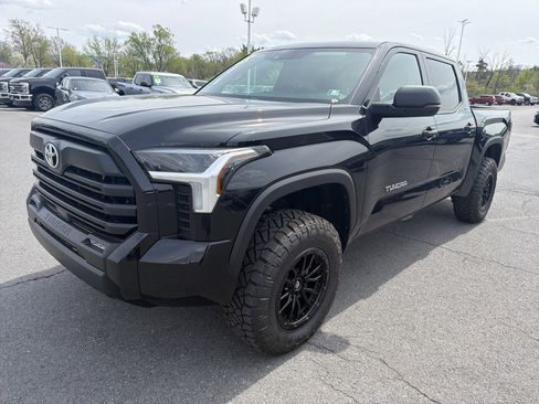 Used 2025 Toyota Tundra SR5 image 8