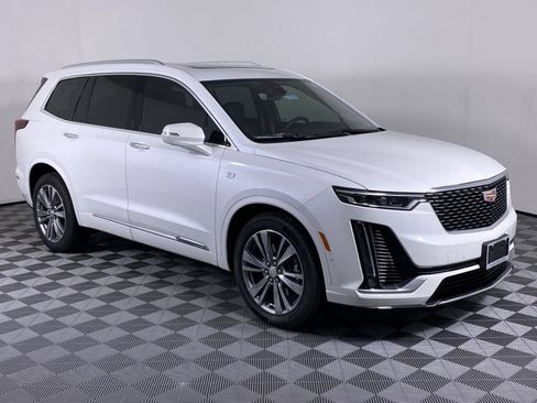 Certified 2024 Cadillac XT6 Premium Luxury w/ Technology Package FWD image 22