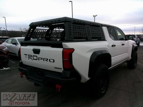 Used 2024 Toyota Tacoma TRD Pro image 2