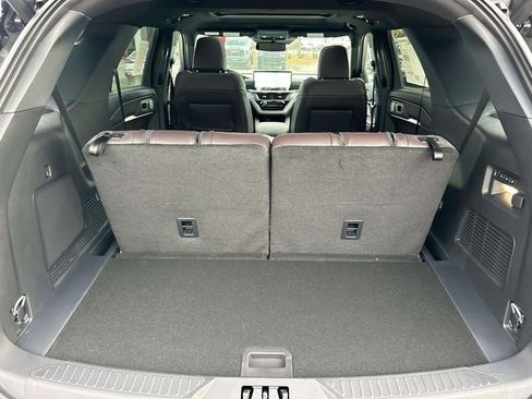 New 2026 Ford Explorer Platinum image 12