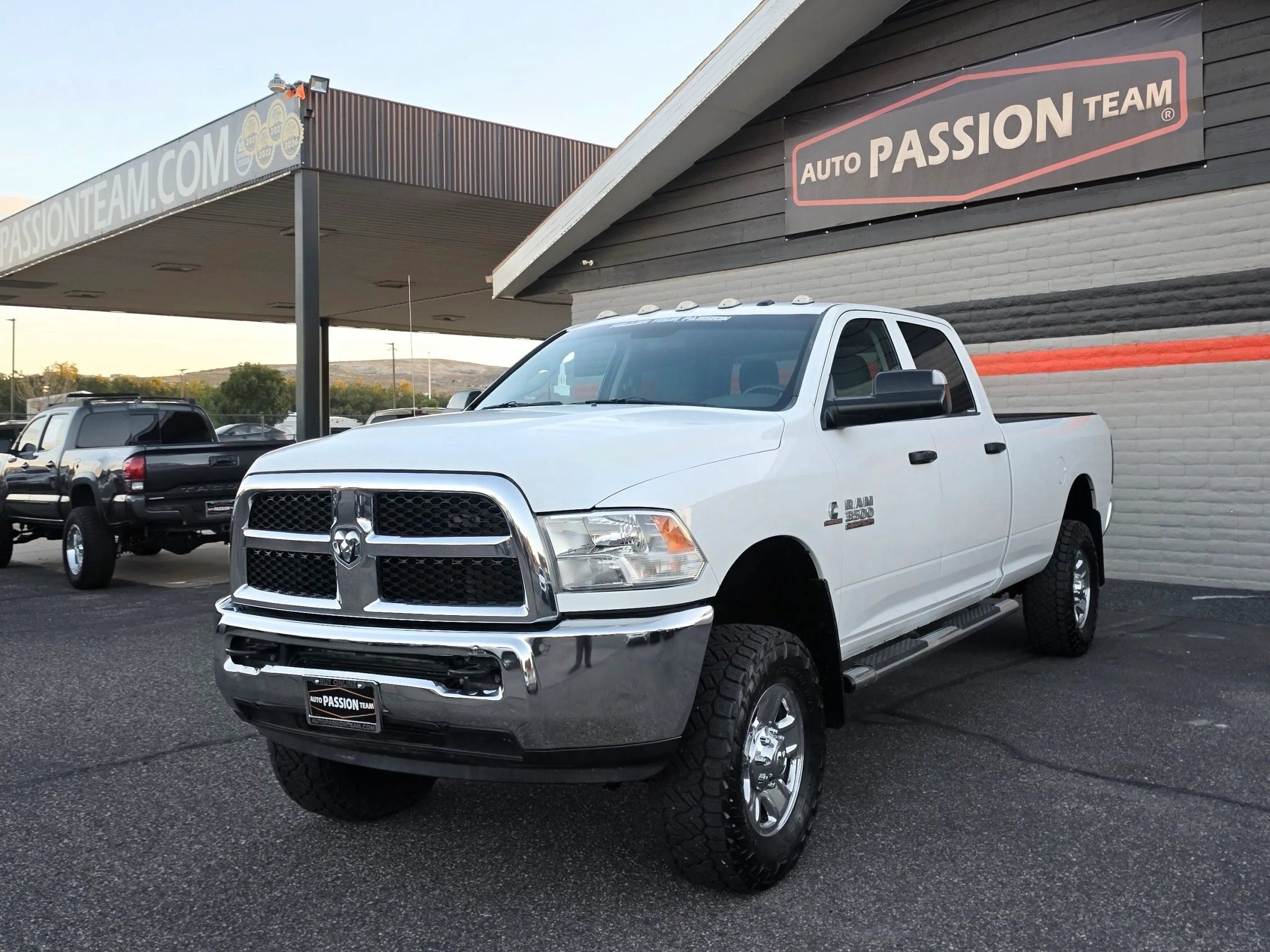 Used 2016 RAM 3500 Tradesman w/ Chrome Appearance Group AWD/4WD image 1