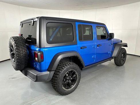 Used 2022 Jeep Wrangler Unlimited Sport AWD/4WD image 8