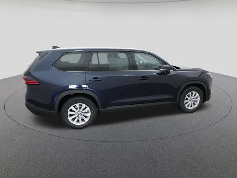 New 2026 Toyota Grand Highlander XLE image 10