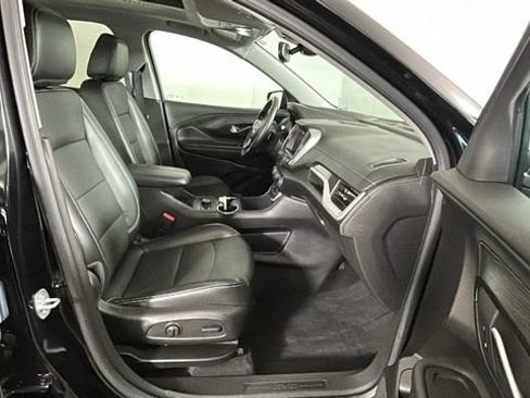Used 2023 GMC Terrain SLT w/ Infotainment Package II AWD/4WD image 31