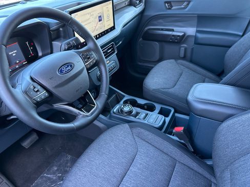 New 2025 Ford Maverick XLT w/ XLT Luxury Package image 9