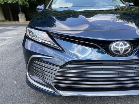 Used 2021 Toyota Camry LE FWD image 13