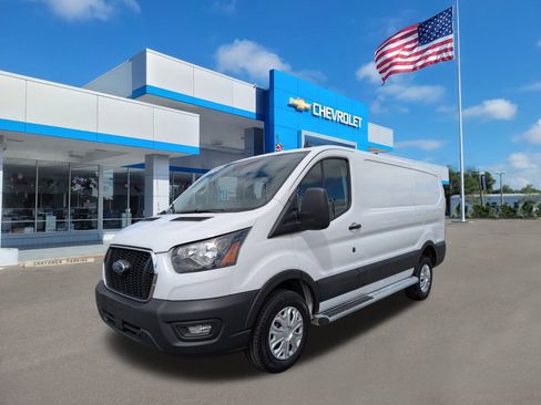 Used 2024 Ford Transit 250 Low Roof w/ Exterior Upgrade Package image 8