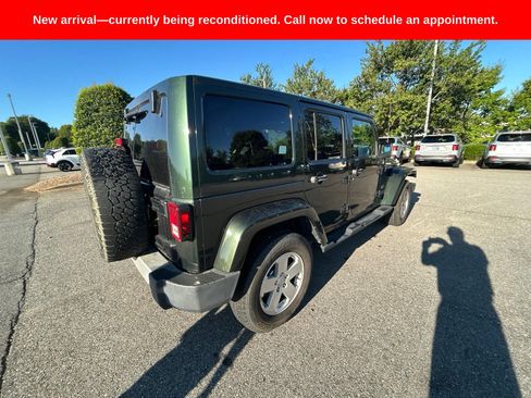 Used 2011 Jeep Wrangler Unlimited Sahara w/ Dual Top Group AWD/4WD image 6