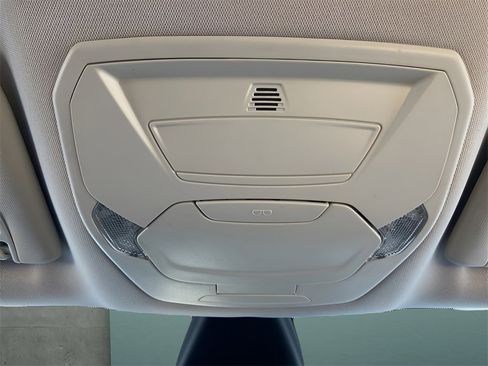 Used 2018 Ford Escape Titanium w/ Ford Safe & Smart Package image 29