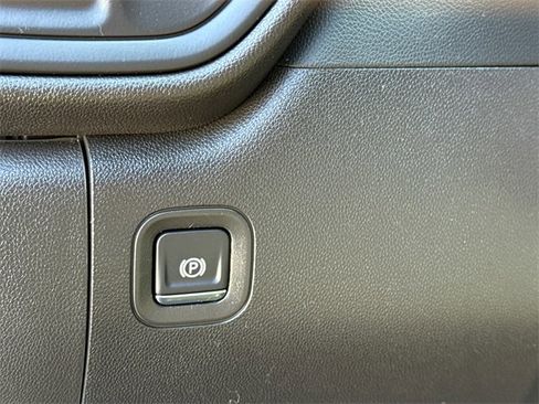 Used 2026 Chevrolet Silverado 1500 Custom image 23