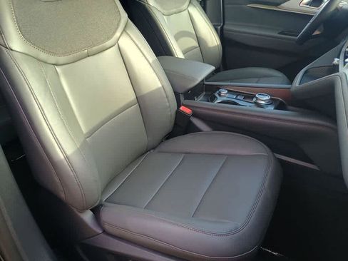 New 2026 Ford Explorer Active AWD/4WD image 26