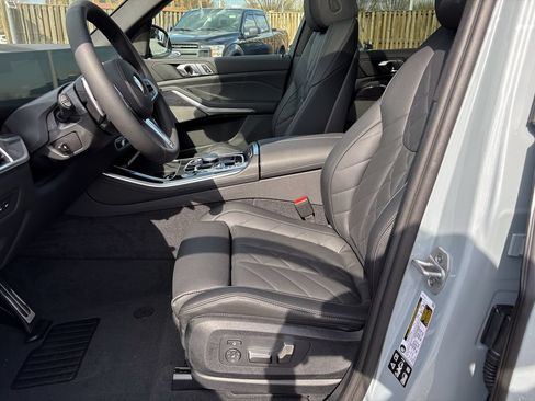 New 2026 BMW X5 xDrive40i w/ M Sport Package AWD/4WD image 15