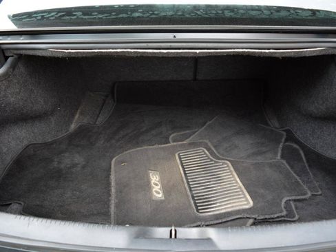 Used 2013 Chrysler 300 C RWD image 13