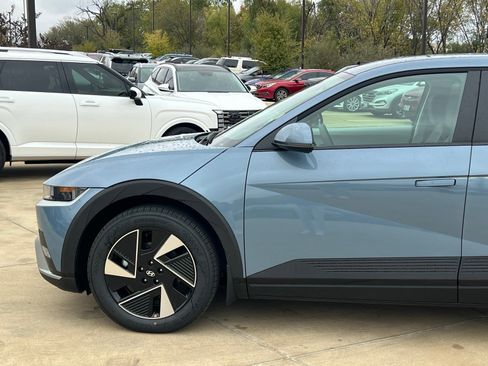 New 2026 Hyundai Ioniq 5 SEL image 7