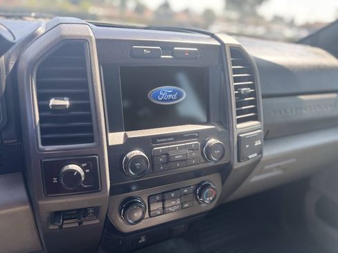 Used 2021 Ford F250 XL w/ Power Equipment Group RWD image 14