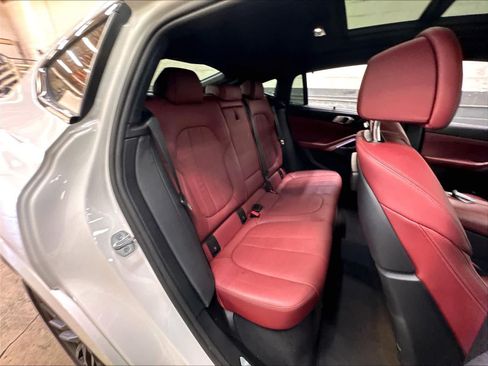 Used 2022 BMW X6 xDrive40i w/ M Sport Package AWD/4WD image 29