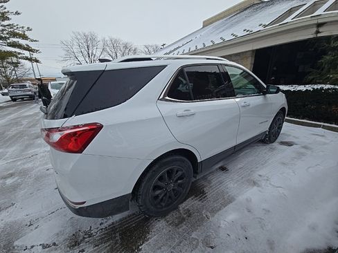Used 2020 Chevrolet Equinox LT image 27
